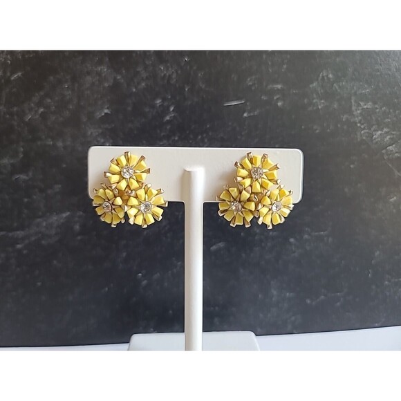 Coro Yellow Flower Screwback Earrings Vintage - Picture 5 of 10